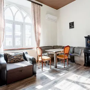 Location King Size Bed Апартаменты